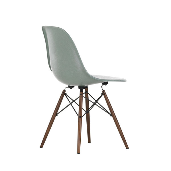 Vitra - Eames Fiberglass Side Chair DSW Ahorn dunkel